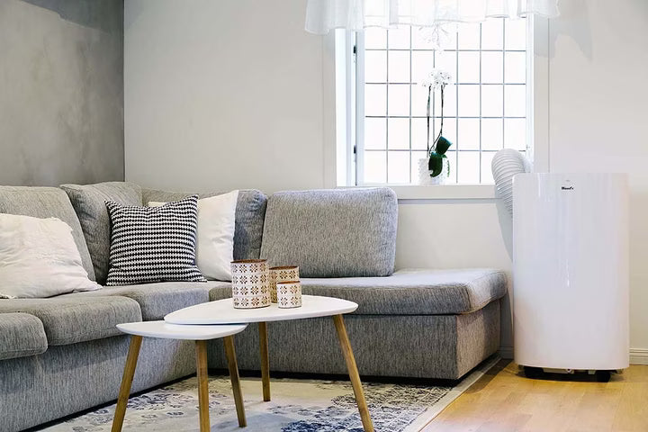 Wood's AC Cortina 12K Smart Home